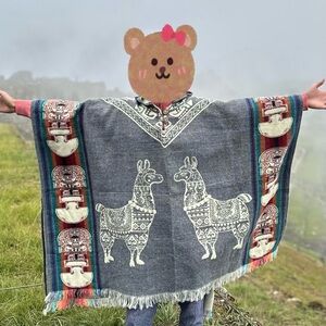 Unisex Alpaca Wool Poncho. (Heather Grey Alpaca)One Size Exclusively Handcrafted